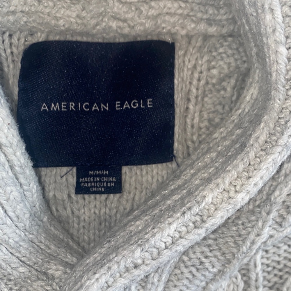 American Eagle Outfitters Men's Light Gray Turtleneck Sweater - Picture 2 of 3
